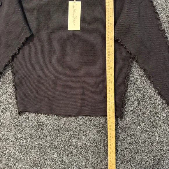 NWT Allie Rose Black Ribbed‎ Lettuce Trim Button Back Sweater Top Women L - Picture 6 of 6